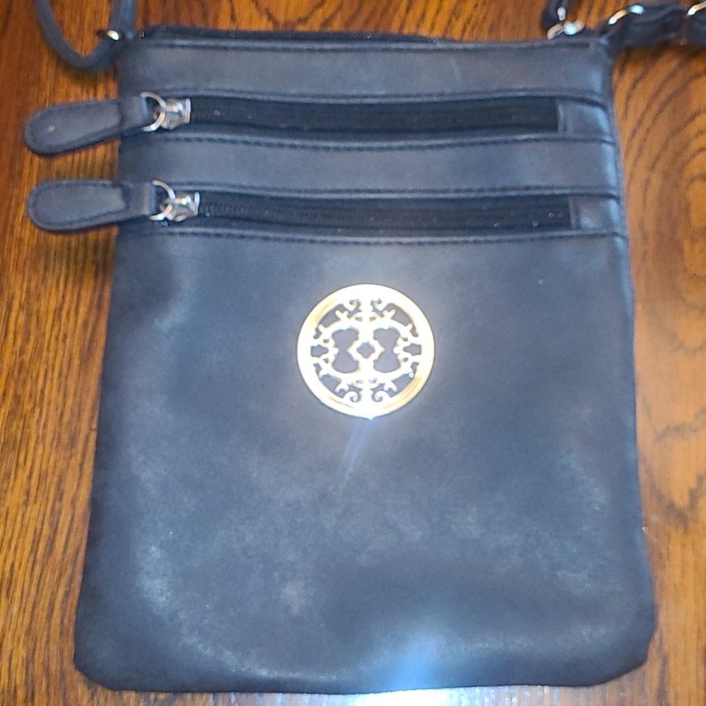 Crossbody purse